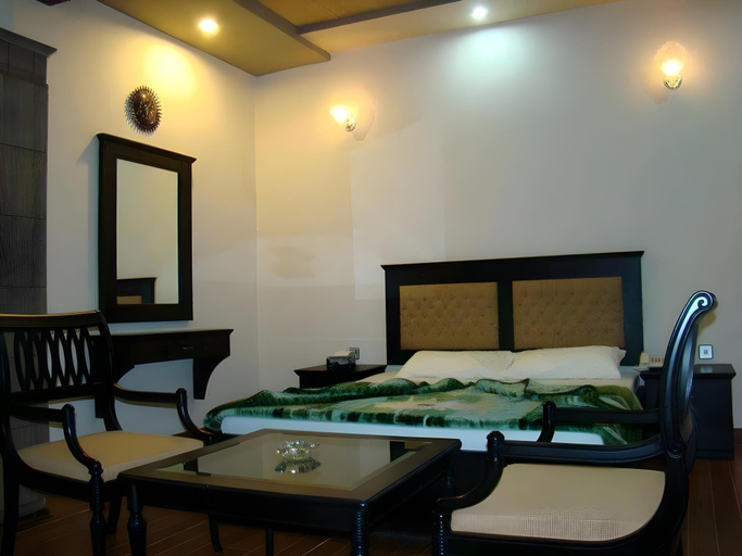 Bedroom 5, SILK HOTEL, Faisalabad