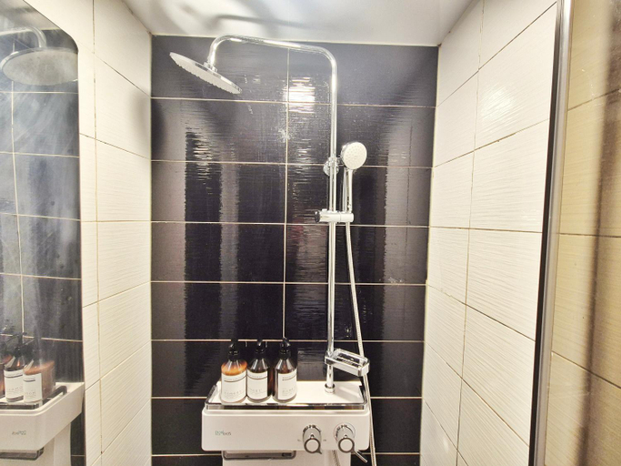 Bathroom 2, Onjeong Stay, Dong