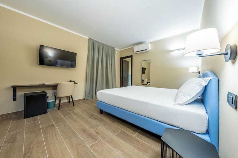 Bedroom 2, Motel Hotel Charlie, Milano