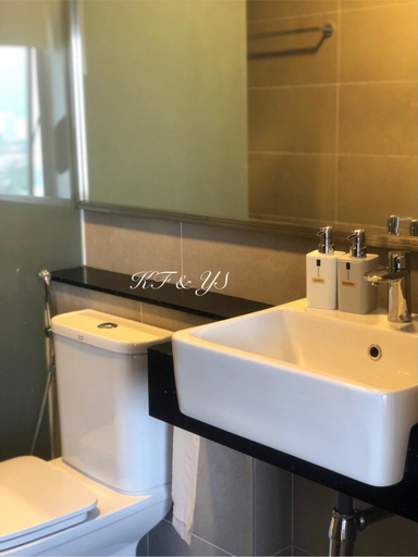 Bathroom 2, Tropicana 218 Georgetown Cozy Home, Pulau Penang