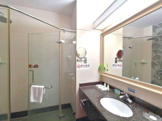 Bathroom 3, Ocean International Hotel, Zhanjiang