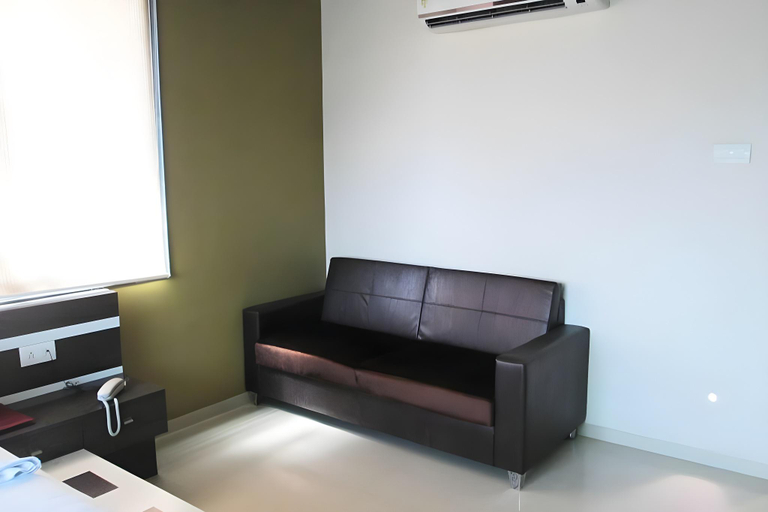 Others 5, Hotel Radhekrishna, Solapur
