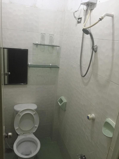 Bathroom 3, Ellen's Resort Annex, Malay