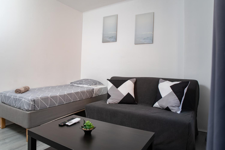 2, RESIDENCE du SOLEIL, Girona