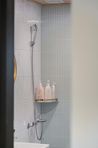 Bathroom 3, Le Village Aewol building A, Jeju