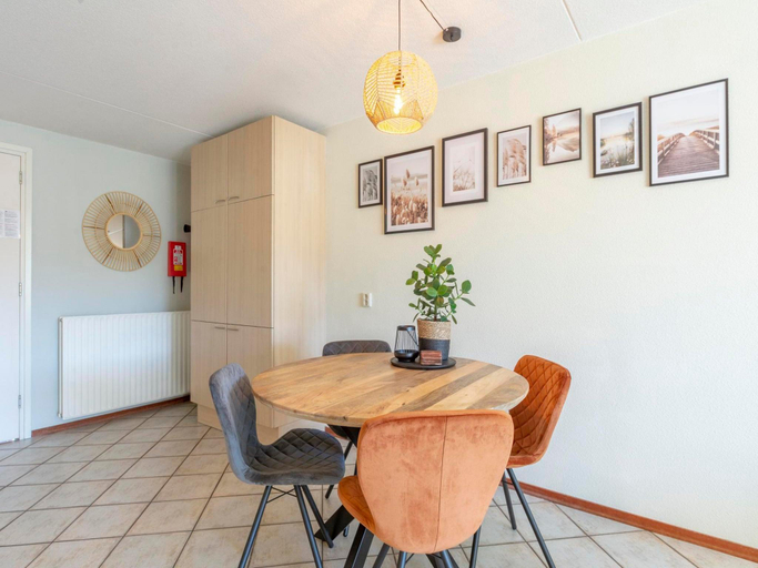 Others 4, Pet-Friendly Apartment, Zijpe