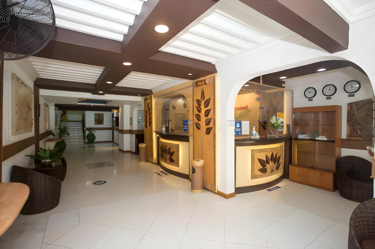 Public Area 4, Red Coconut Hotel, Malay