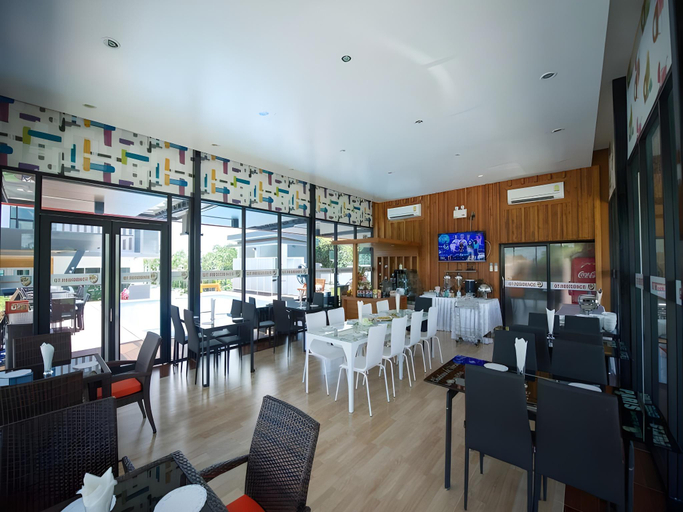 Food & Drinks 5, GT Residence Hotel, Muang Buri Ram