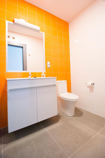 Bathroom 3, Apartamentos Turisticos UNEATLANTICO, Cantabria