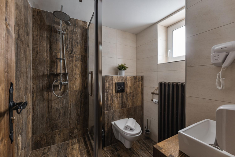 Bathroom 3, SPA & WELLNESS Penzion Zorhill, Poprad