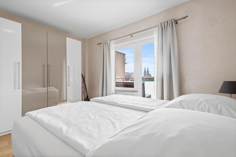 Bedroom 2, Domloge Lofts & Apartments, Köln