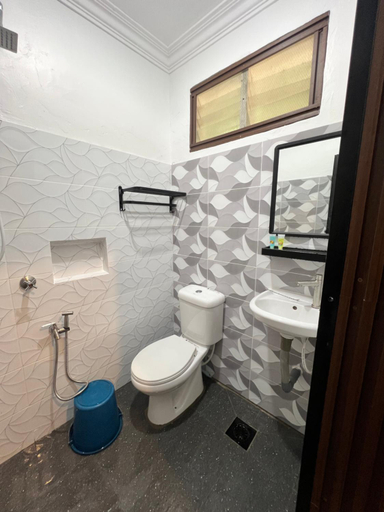 Bathroom 3, Mamas Chalet Pulau Perhentian Besar, Besut