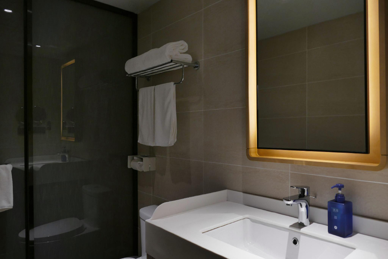 Bathroom 3, Hanting Hotel Puyang City Center Plaza, Puyang