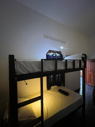 Bedroom 2, Arugambay Village, Pothuvil