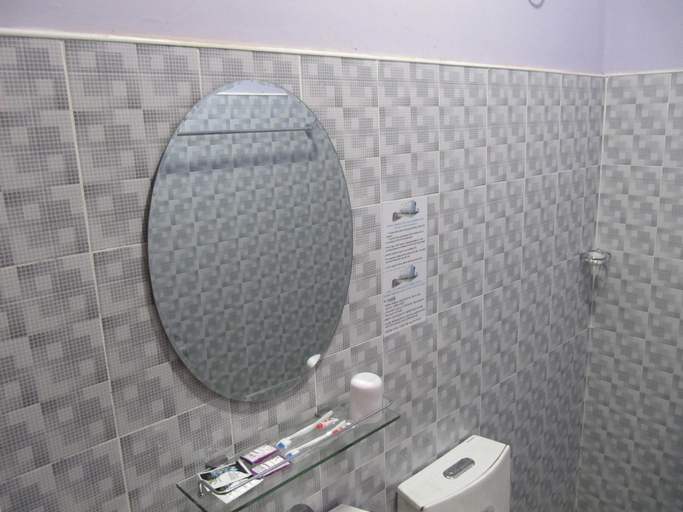Bathroom 3, Shwe Wun Yan Motel by LUX PILLOW, Myingyan