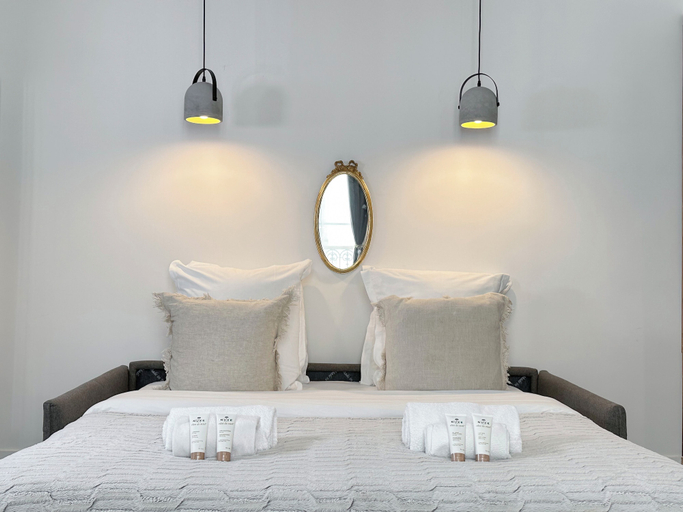 Bedroom 4, 1552 Laborde, Paris