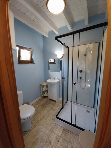 Bathroom 4, Orla Chata Baltic House, Świnoujście