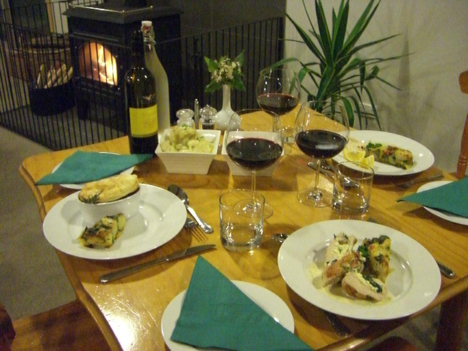 Food & Drinks 4, Mount Richmond Estate Motels, Marlborough