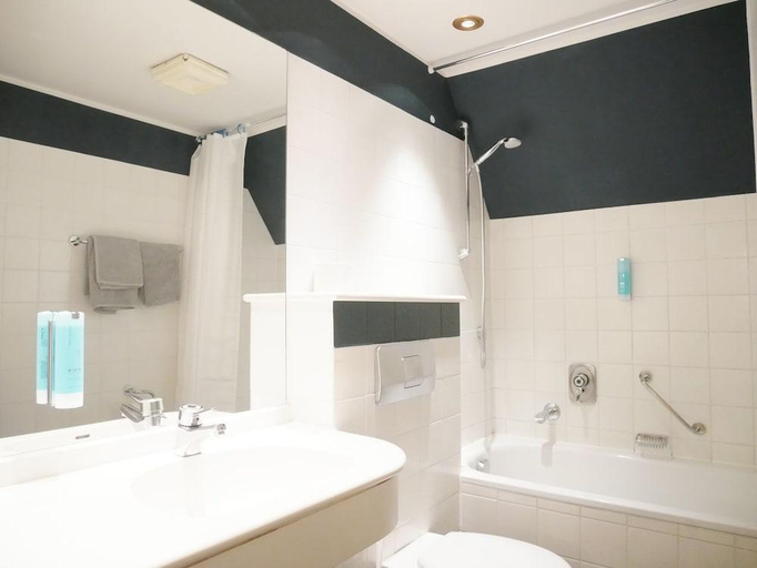 Bathroom 5, Stadthaus Valentin, Altötting