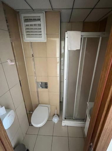 Bathroom, Geyikli Eksen Otel, Ezine