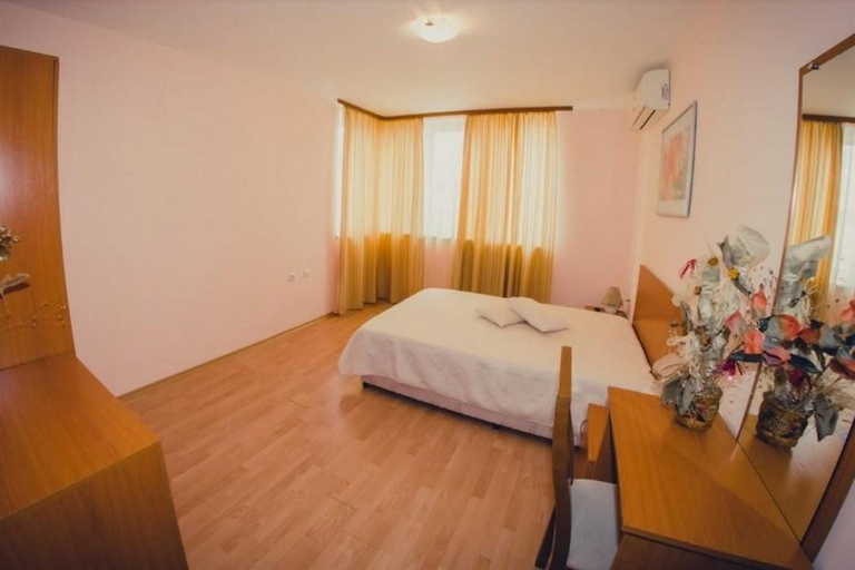 Bedroom 2, Imperial Fort Club Apartments, Nesebar