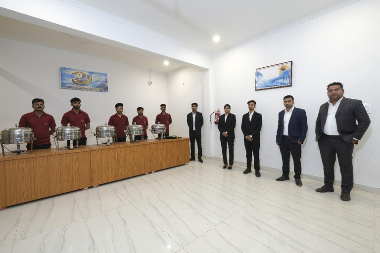 Food & Drinks 5, Vasu Palace, Faizabad