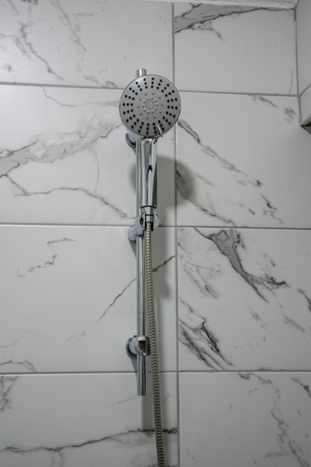 Bathroom 2, Apartmani ALBION