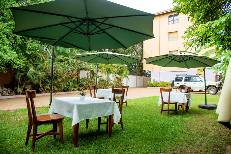 Food & Drinks 4, Blue Berries Hotel, Busiiro