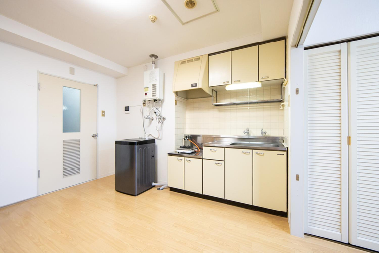 Kitchen 5, ローヤルハイツ菊水駅, Sapporo