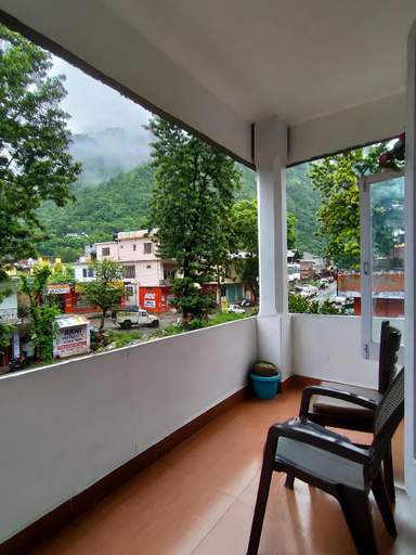 Others 2, Hotel Royal Dreams, Chamba
