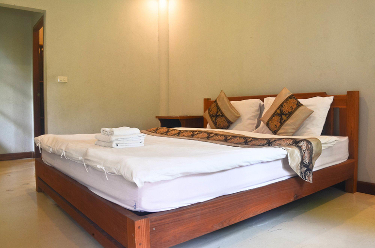 Bedroom 3, Pai Flora Resort, Pai
