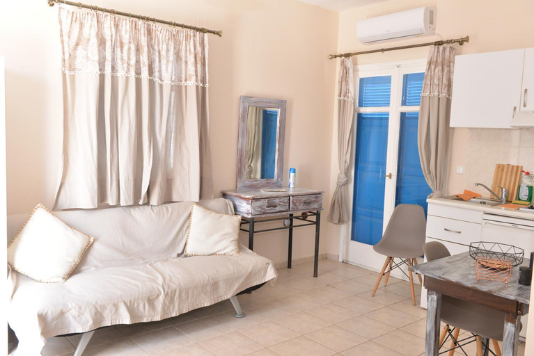 Bedroom, Papikinou Studios, South Aegean