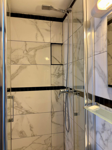 Bathroom 2, Hotel Des Fontaines, Paris