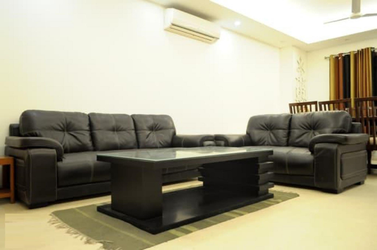 Others 5, The Raveesh Rooms, Delhi