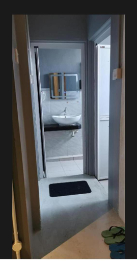 Bathroom, The Village Inn, Raub