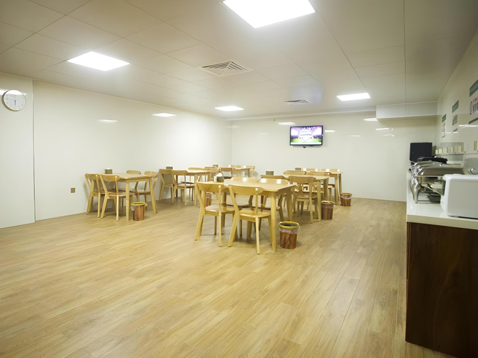 Food & Drinks 2, GreenTree Inn Zhangjiakou Chicheng County Xiacheng Avenue Oriental Yijing, Zhangjiakou
