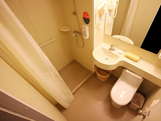 Bathroom, GreenTree Inn Beijing Xicheng District Caishikou Express Hotel, Beijing