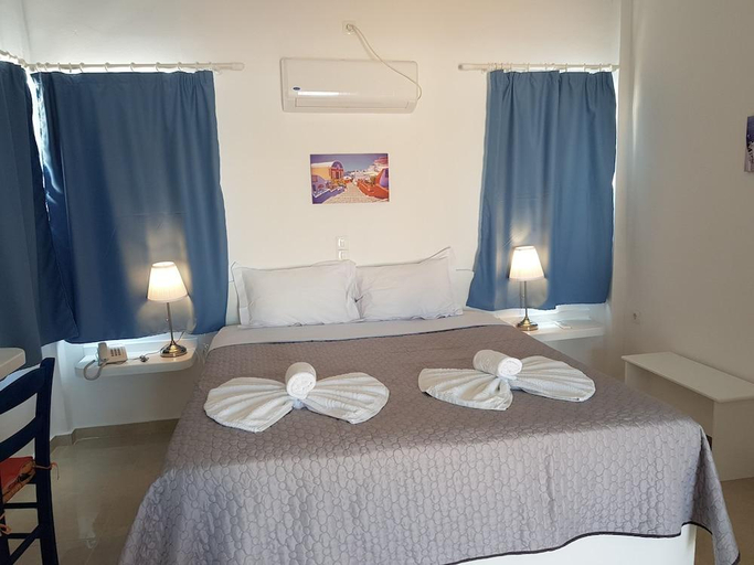 Bedroom 3, Caldera View Resort, South Aegean
