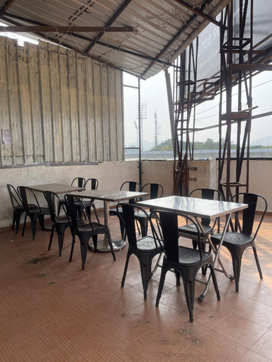 Food & Drinks, Sunny's Boys Hostel, Pune
