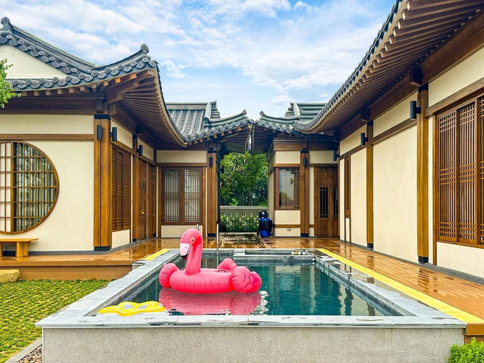 Swimming pool [outdoor], Krajokkaew Inyeon Khao Yai, Pak Chong