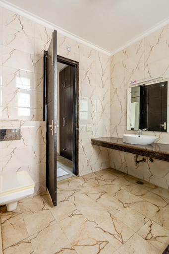 Bathroom 3, Lime Tree Hotel Golf Course Road, Sector43, Gurgaon
