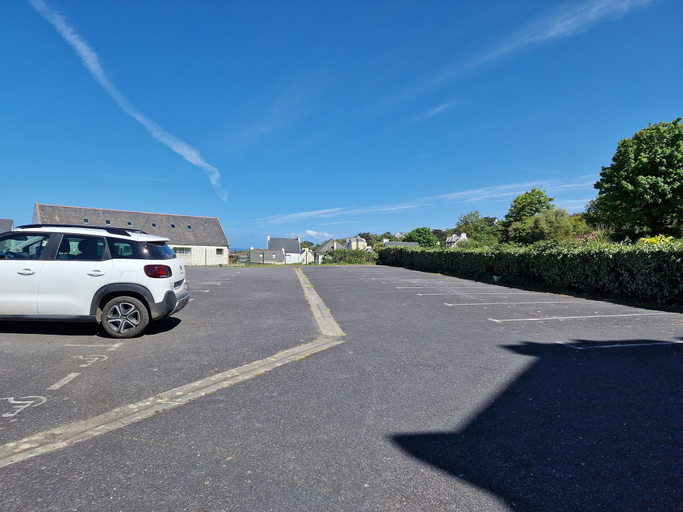Others 1, Flat in Primel with Sea View Beaches Nearby, Finistère