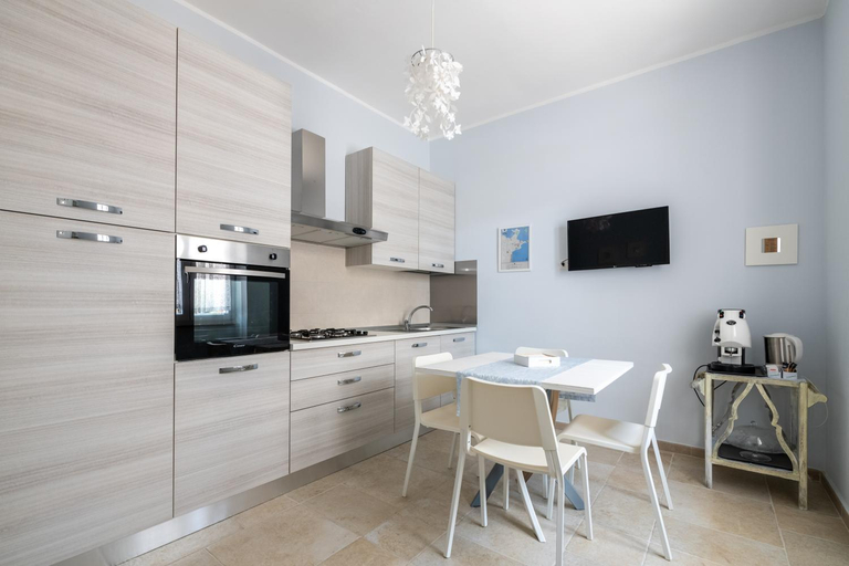 Kitchen, Appartamenti Riva Vieste Suites, Foggia