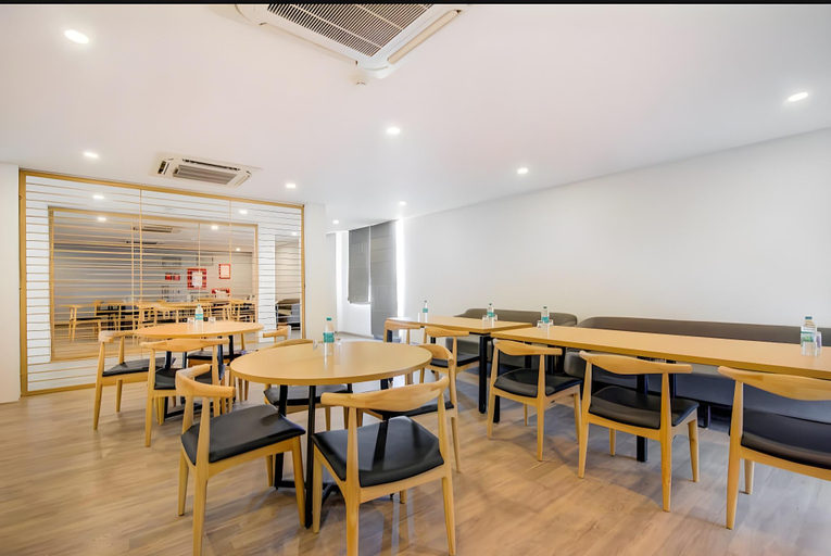 Food & Drinks, HOTEL VIVEK, Kaushambi