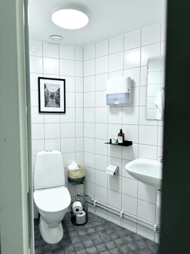 Bathroom 3, Linneplatsens Hotell & Vandrarhem, Göteborg