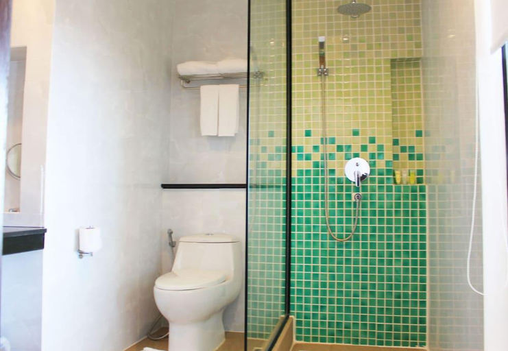 Bathroom, SR Boutique Hotel, Thakhek