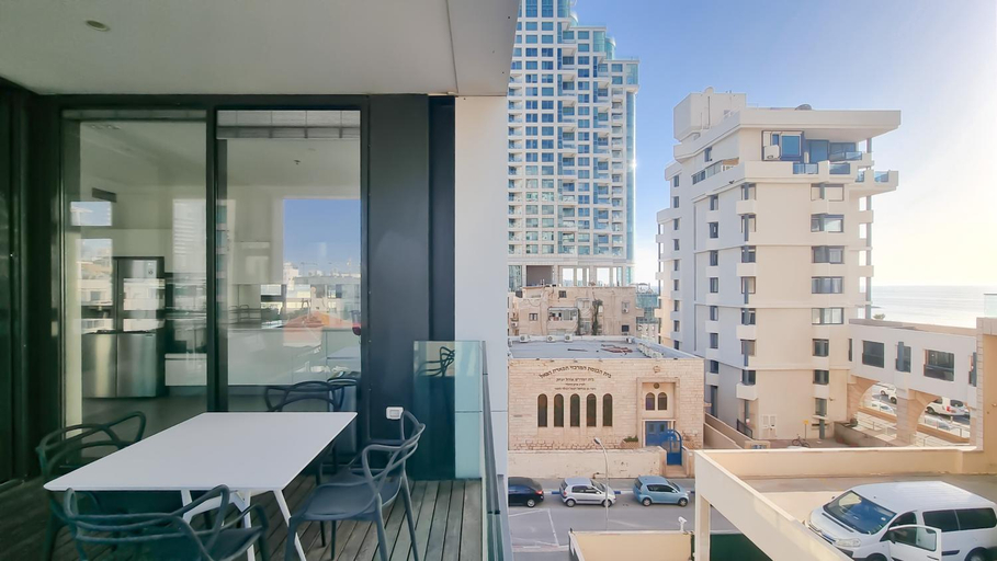 Others 2, BnBIsrael apartments - HaYarkon