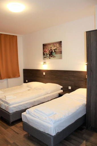 Bedroom 2, Pionier Hotel Hamburg Wandsbek 24H Self Check-in, Hamburg
