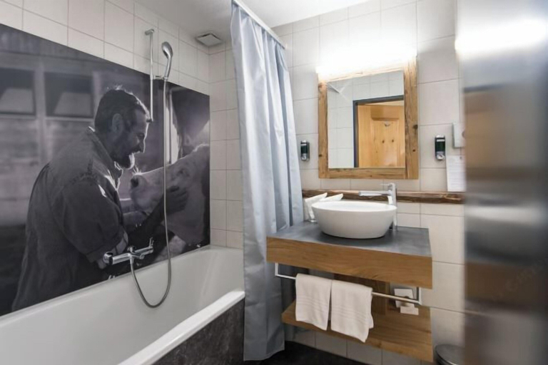 Room 4, Hotel Kemmeriboden-Bad AG, Signau