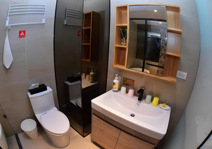 Bathroom 3, Joint, Nantou